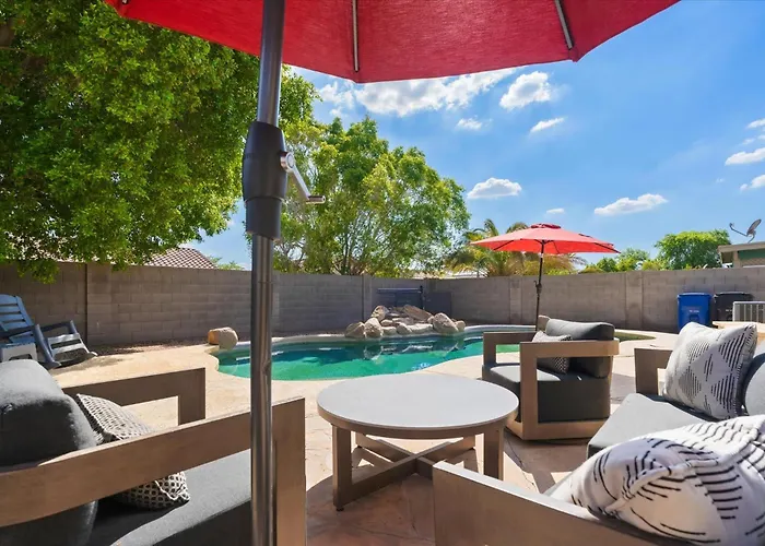 Holiday home Oasis Private Pool Fire Pit Sleeps 6 *