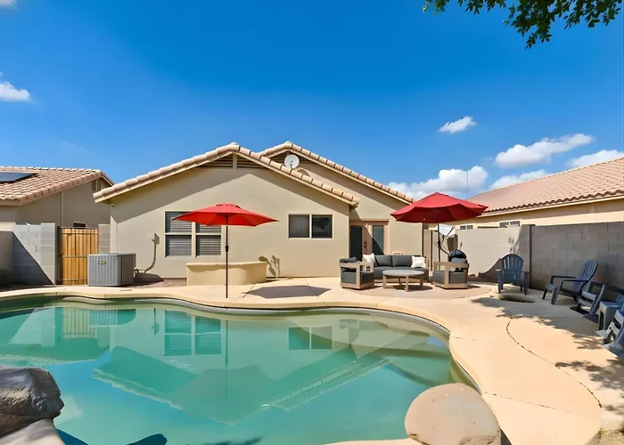Oasis Private Pool Fire Pit Sleeps 6 Holiday home *